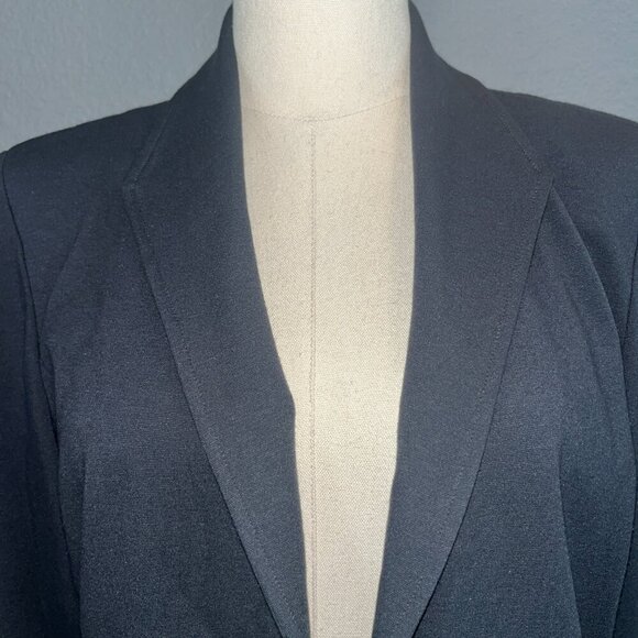 EILEEN FISHER CHARCOAL GRAY STRETCH KNIT CAREER BLAZER - EUC - SIZE MEDIUM - Picture 2 of 13